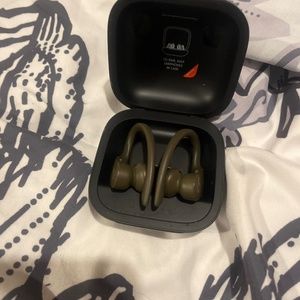 Beats wireless headphones